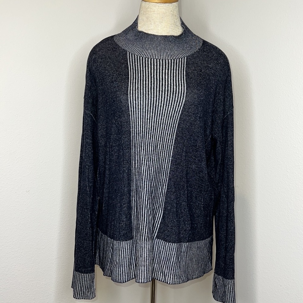 🔹 Two by Vince Camuto Mock Turtleneck Sweater